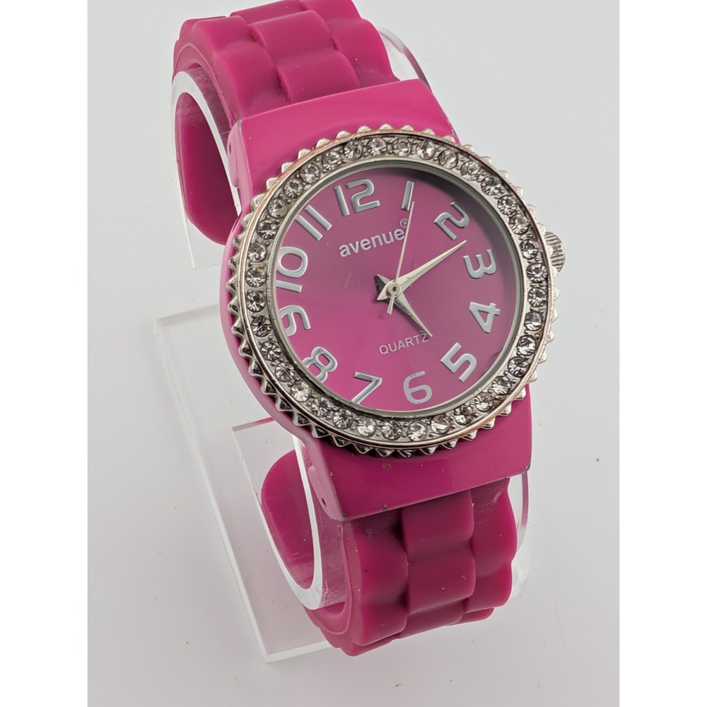 Avenue Watch Women 34mm Case Crystals‎ Pink Silicone Bangle Band- New Battery